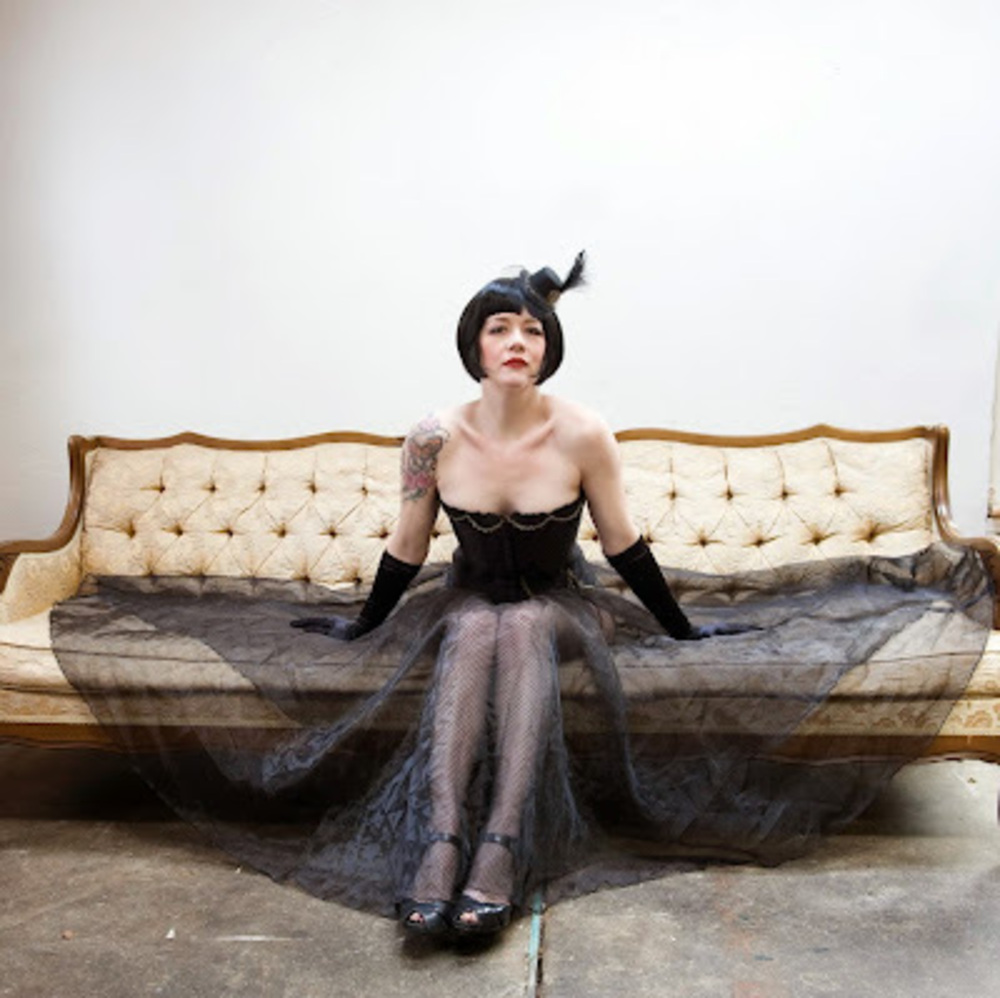 Meet your Posher, Lascivious